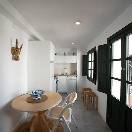 Lovely House In Peaceful Courtyard * Бенальмадена