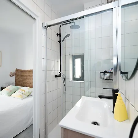 Lovely House In Peaceful Courtyard Apartment